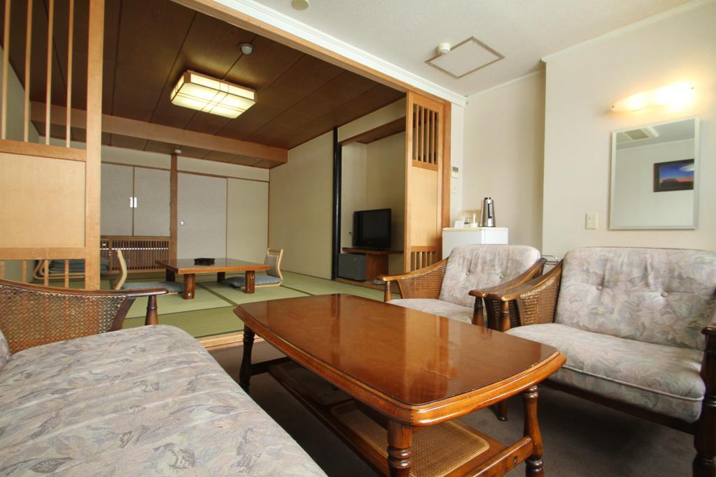 Hotel Gozensui Кусіро Екстер'єр фото