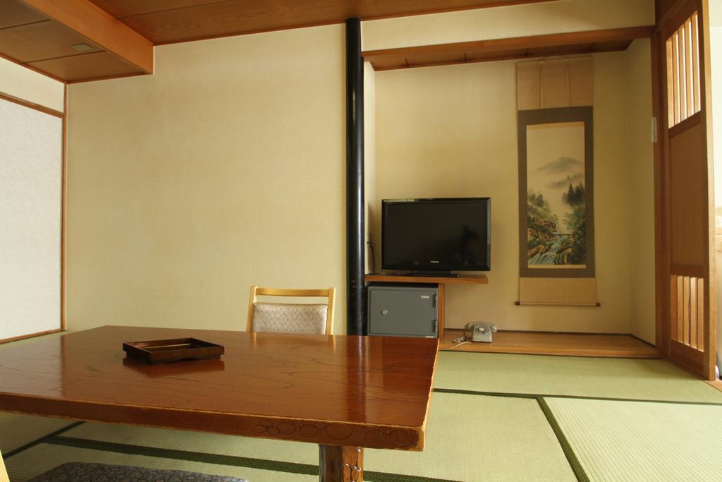 Hotel Gozensui Кусіро Екстер'єр фото